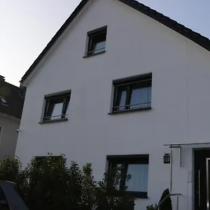 https://rooms-in-dusseldorf-near-the-airport-fair.dortmundhotels.net