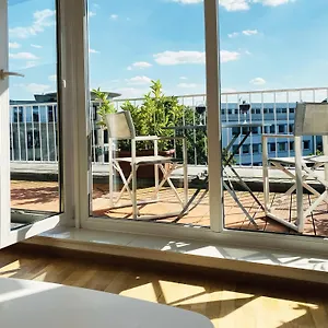Victoria 3*, Düsseldorf Germania